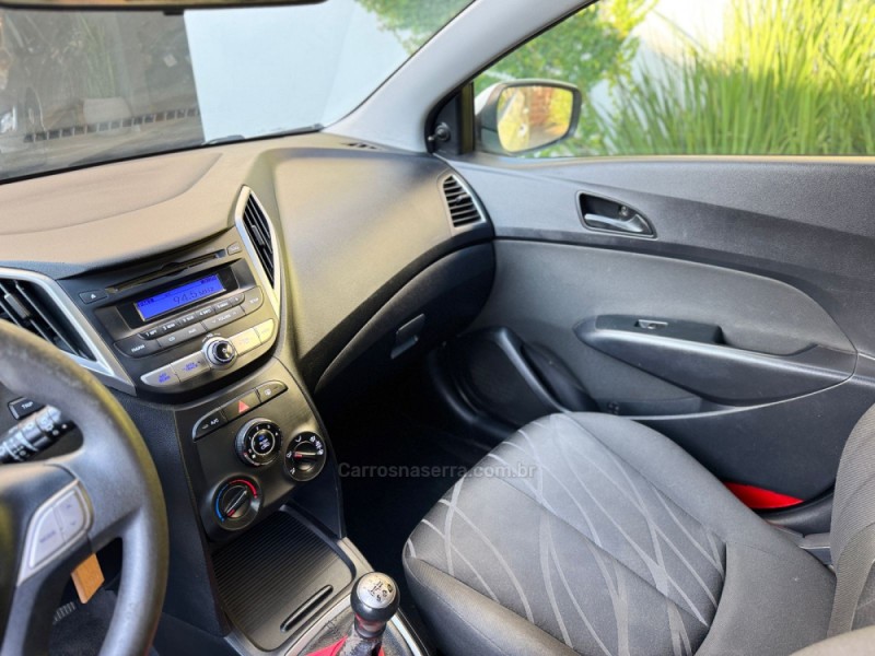 HB20 1.0 COMFORT PLUS 12V FLEX 4P MANUAL - 2014 - FARROUPILHA