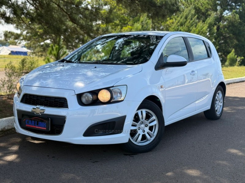 SONIC 1.6 LT 16V FLEX 4P MANUAL - 2013 - VACARIA