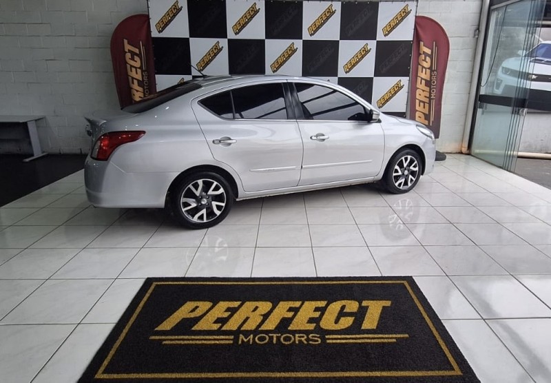 VERSA 1.6 16V FLEX SL 4P MANUAL - 2016 - PORTãO