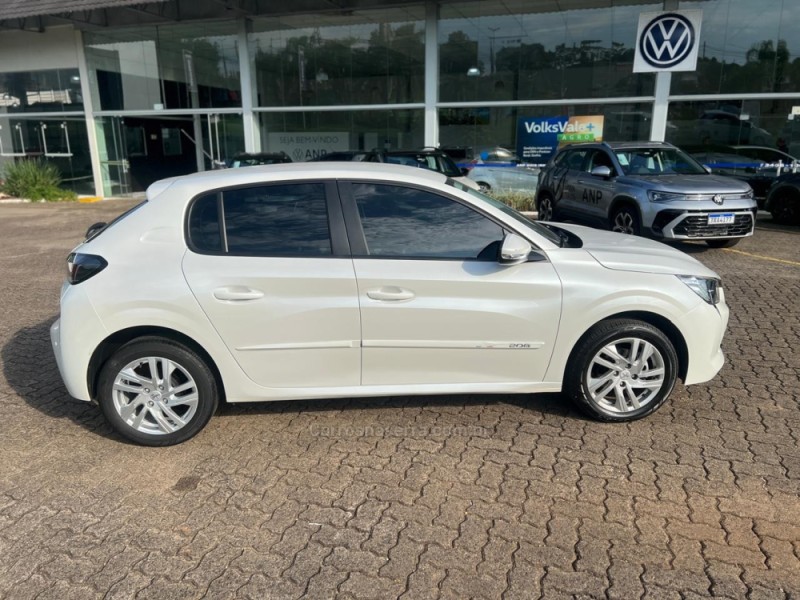 208 1.6 ACTIVE 16V FLEX 4P AUTOMÁTICO - 2022 - NOVA PETRóPOLIS