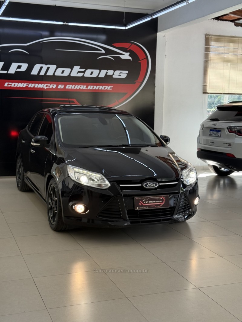FOCUS 2.0 TITANIUM PLUS 16V FLEX 4P AUTOMÁTICO - 2015 - FARROUPILHA