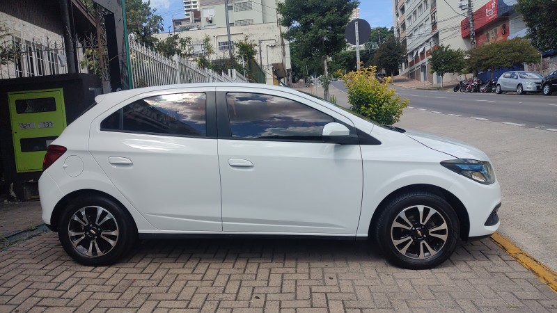 ONIX 1.4 MPFI LTZ 8V FLEX 4P MANUAL - 2015 - CAXIAS DO SUL