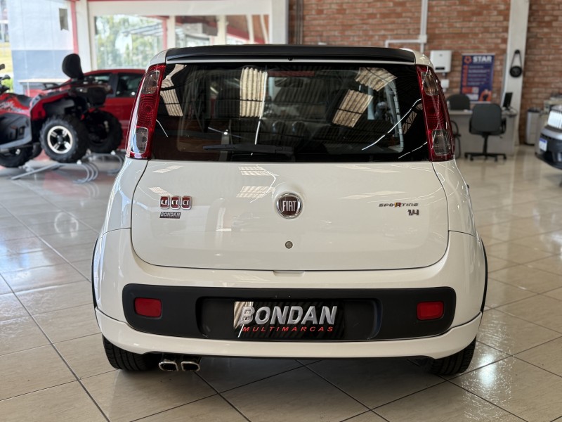 UNO 1.4 EVO SPORTING 8V FLEX 2P MANUAL - 2013 - FARROUPILHA