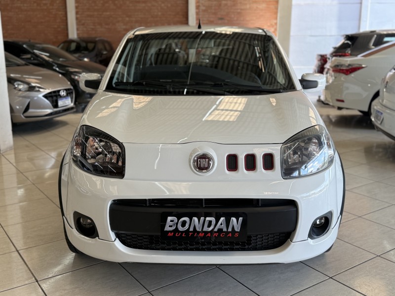 UNO 1.4 EVO SPORTING 8V FLEX 2P MANUAL - 2013 - FARROUPILHA