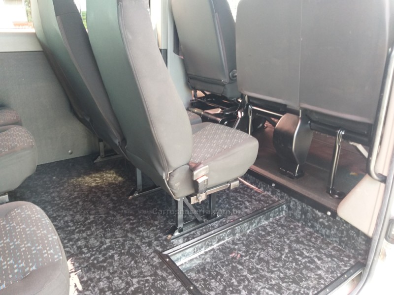 MASTER 2.3 DCI MINIBUS EXECUTIVE L3H2 16 LUGARES 16V DIESEL 4P MANUAL - 2015 - CAXIAS DO SUL