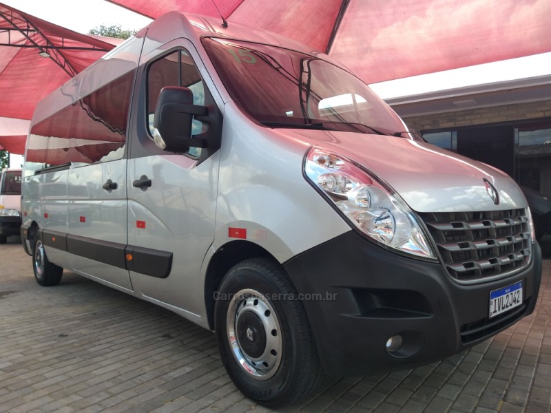 MASTER 2.3 DCI MINIBUS EXECUTIVE L3H2 16 LUGARES 16V DIESEL 4P MANUAL - 2015 - CAXIAS DO SUL