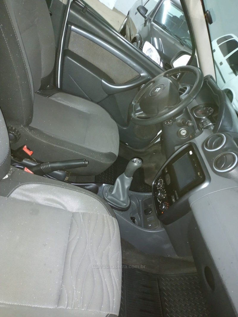 DUSTER 1.6 DYNAMIQUE 4X2 16V FLEX 4P MANUAL - 2015 - BENTO GONçALVES