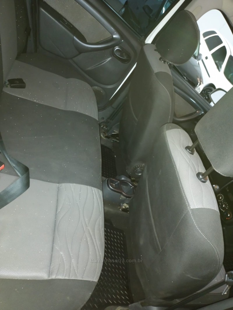 DUSTER 1.6 DYNAMIQUE 4X2 16V FLEX 4P MANUAL - 2015 - BENTO GONçALVES