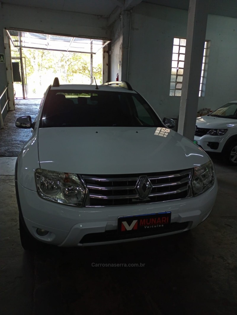 DUSTER 1.6 DYNAMIQUE 4X2 16V FLEX 4P MANUAL - 2015 - BENTO GONçALVES