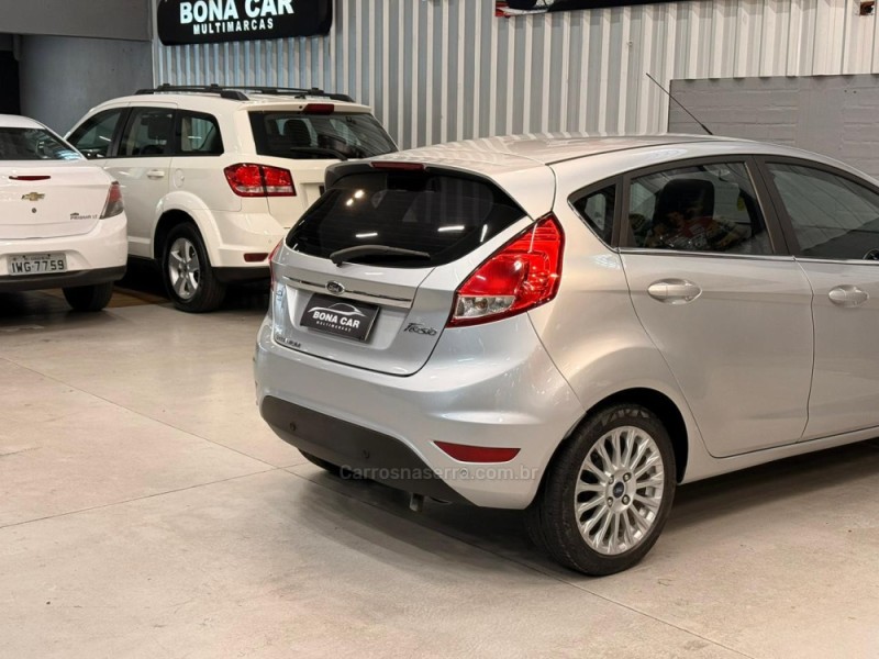 FIESTA 1.6 TITANIUM HATCH 16V FLEX 4P AUTOMÁTICO - 2014 - CAXIAS DO SUL