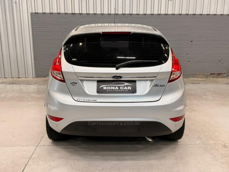 FIESTA 1.6 TITANIUM HATCH 16V FLEX 4P AUTOMÁTICO - 2014 - CAXIAS DO SUL