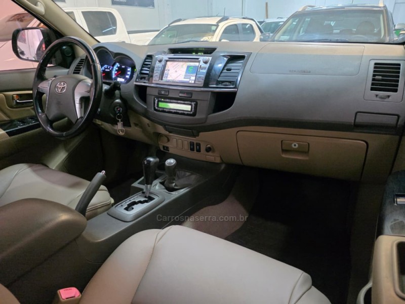 HILUX SW4 3.0 SRV 4X4 16V TURBO INTERCOOLER DIESEL 4P AUTOMÁTICO - 2013 - SAPUCAIA DO SUL