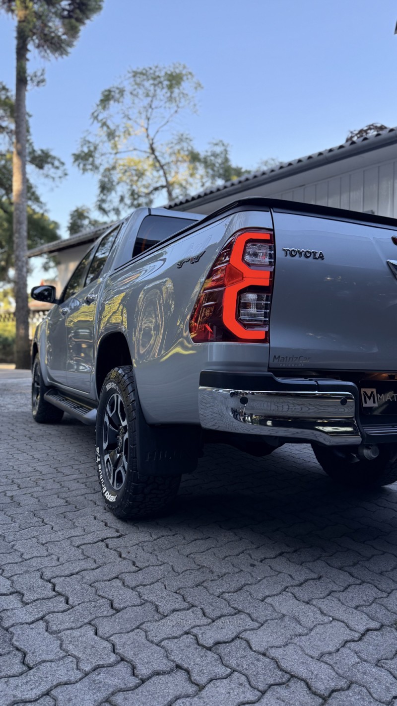 HILUX 2.8 SRX 4X4 CD 16V DIESEL 4P AUTOMÁTICO - 2022 - CANELA