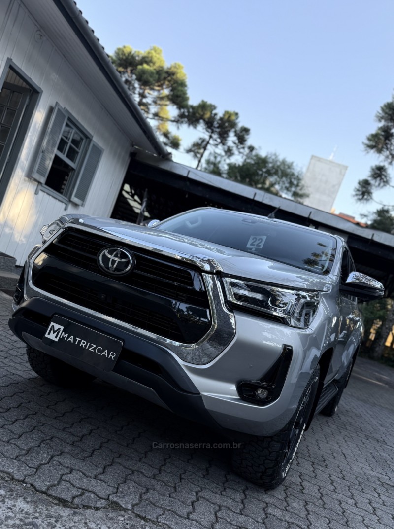 hilux 2.8 srx 4x4 cd 16v diesel 4p automatico 2022 canela