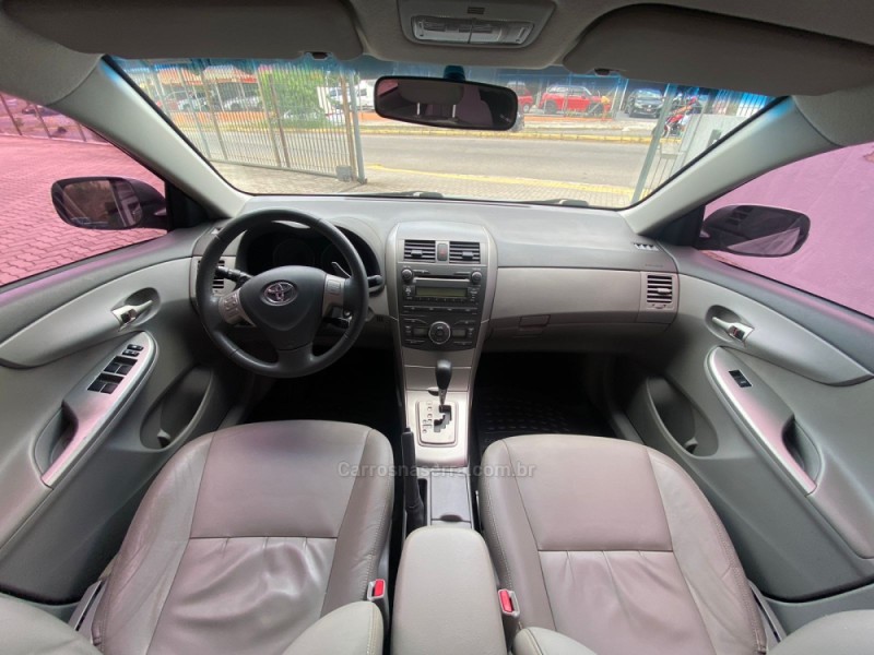 COROLLA 2.0 XEI 16V FLEX 4P AUTOMÁTICO - 2011 - CAXIAS DO SUL