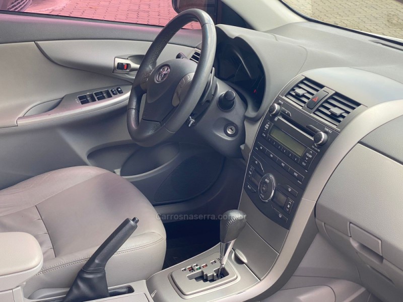 COROLLA 2.0 XEI 16V FLEX 4P AUTOMÁTICO - 2011 - CAXIAS DO SUL