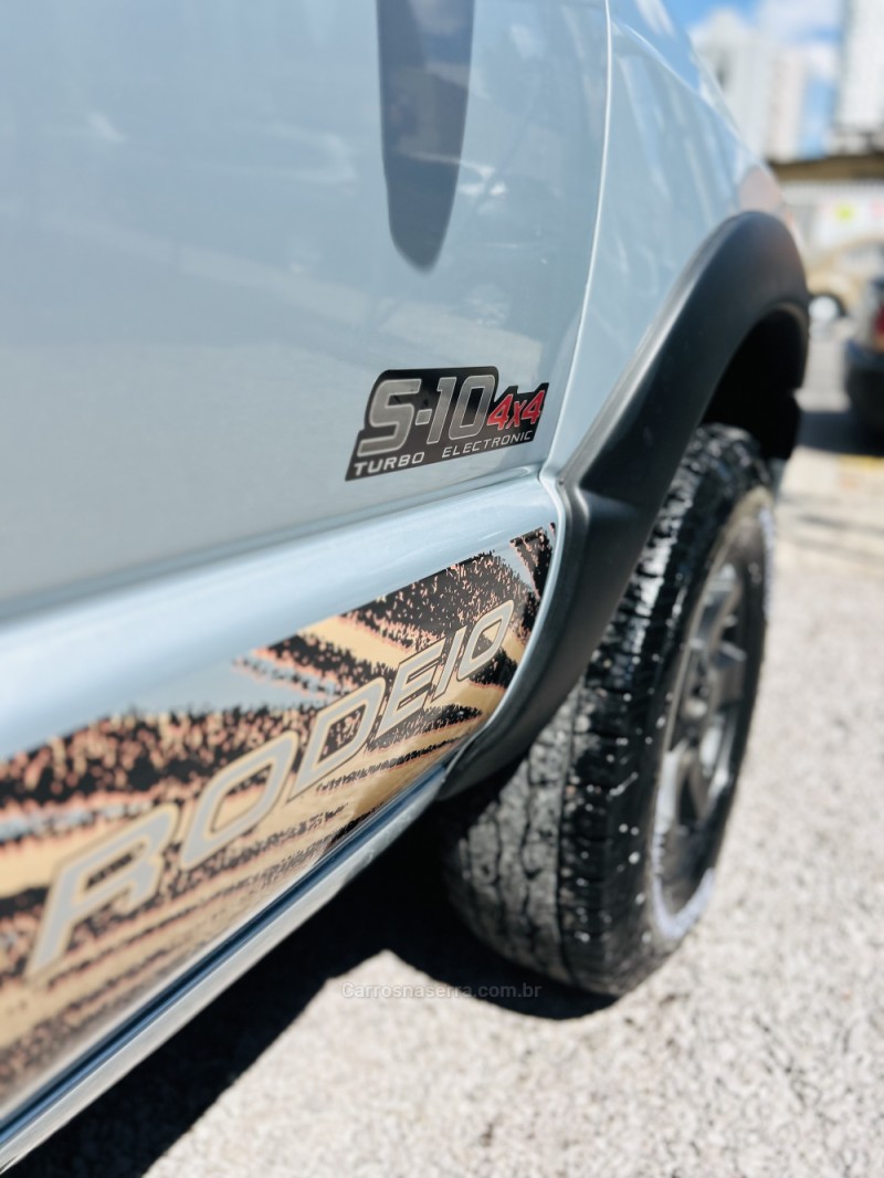 S10 2.8 RODEIO 4X4 CD 12V TURBO ELECTRONIC INTERCOOLER DIESEL 4P MANUAL - 2006 - CAXIAS DO SUL