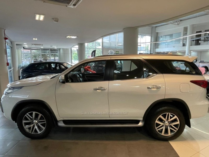 HILUX SW4 2.8 SRX 4X4 7 LUGARES 16V TURBO INTERCOOLER DIESEL 4P AUTOMÁTICO - 2018 - BENTO GONçALVES