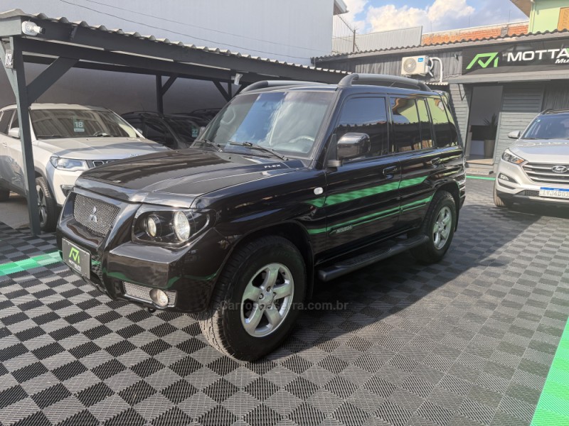 PAJERO TR4 2.0 4X4 16V 133CV FLEX 4P AUTOMÁTICO - 2008 - CAXIAS DO SUL