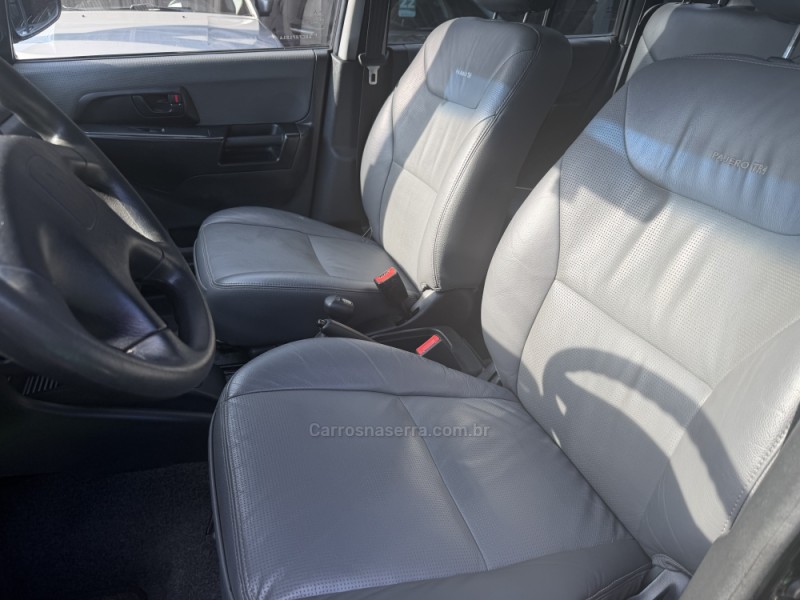 PAJERO TR4 2.0 4X4 16V 133CV FLEX 4P AUTOMÁTICO - 2008 - CAXIAS DO SUL