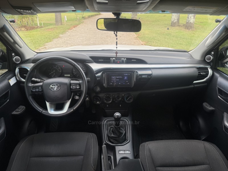 HILUX 2.8 STD 4X4 CD 16V DIESEL 4P MANUAL - 2017 - FLORES DA CUNHA