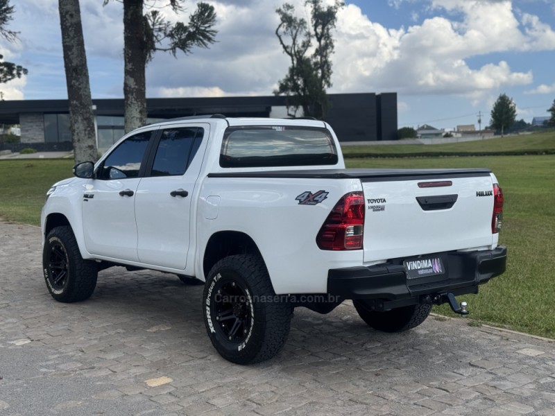 HILUX 2.8 STD 4X4 CD 16V DIESEL 4P MANUAL - 2017 - FLORES DA CUNHA
