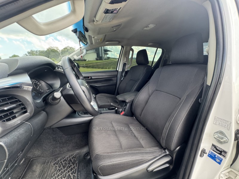 HILUX 2.8 STD 4X4 CD 16V DIESEL 4P MANUAL - 2017 - FLORES DA CUNHA