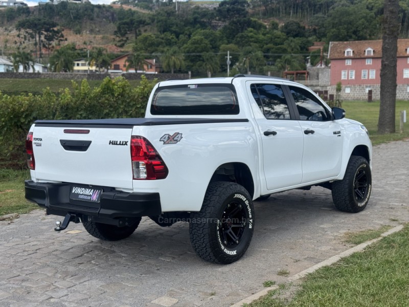 HILUX 2.8 STD 4X4 CD 16V DIESEL 4P MANUAL - 2017 - FLORES DA CUNHA