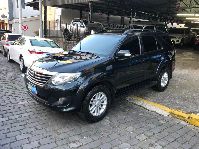 HILUX SW4 3.0 SRV 4X4 16V TURBO INTERCOOLER DIESEL 4P AUTOMÁTICO - 2013 - GARIBALDI