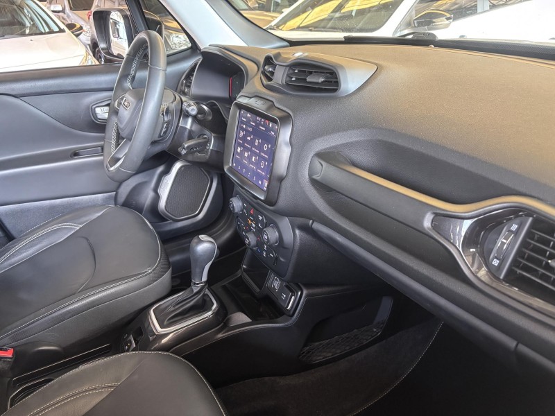 RENEGADE 1.3 LONGITUDE T270 16V TURBO FLEX 4P AUTOMÁTICO - 2022 - FARROUPILHA