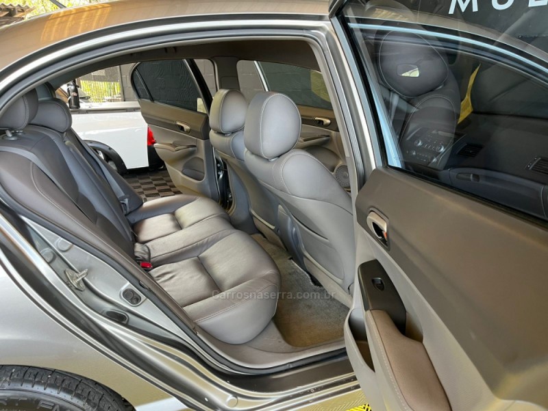 CIVIC 1.8 LXS 16V FLEX 4P AUTOMÁTICO - 2010 - CAXIAS DO SUL