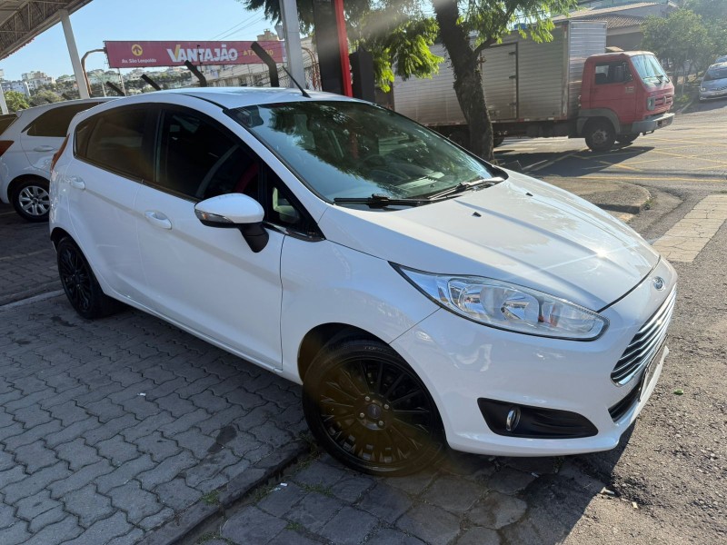fiesta 1.6 titanium hatch 16v flex 4p automatico 2015 caxias do sul