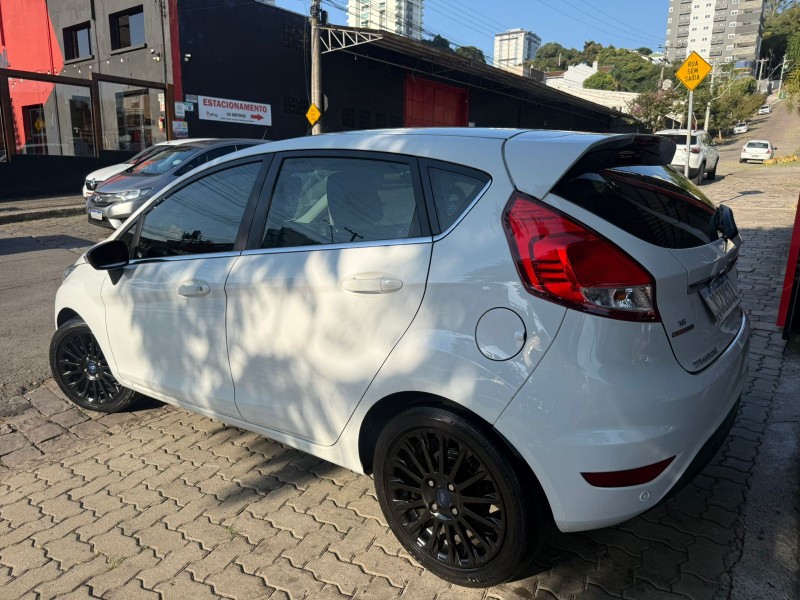 FIESTA 1.6 TITANIUM HATCH 16V FLEX 4P AUTOMÁTICO - 2015 - CAXIAS DO SUL
