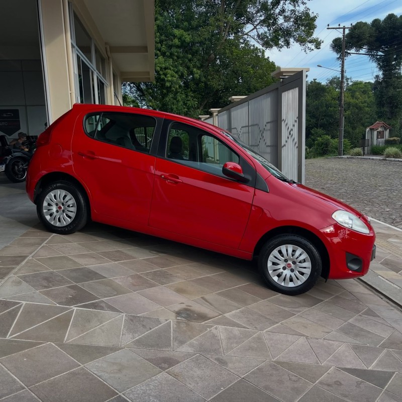 PALIO 1.0 MPI ATTRACTIVE 8V FLEX 4P MANUAL - 2013 - NOVA PETRóPOLIS