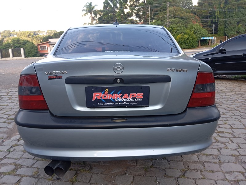 VECTRA 2.0 MPFI GL 8V GASOLINA 4P MANUAL - 1997 - CAXIAS DO SUL