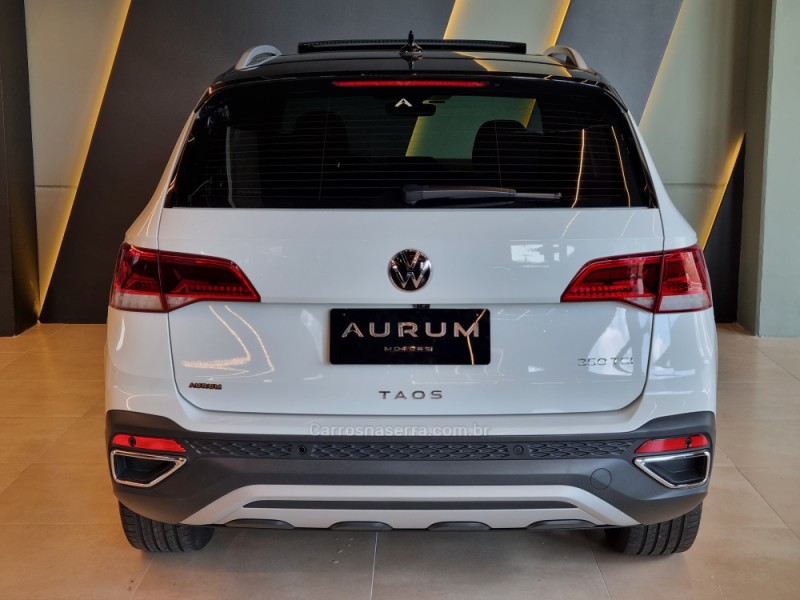 TAOS 1.4 16V HIGHLINE TSI FLEX 4P AUTOMÁTICO - 2023 - CAXIAS DO SUL