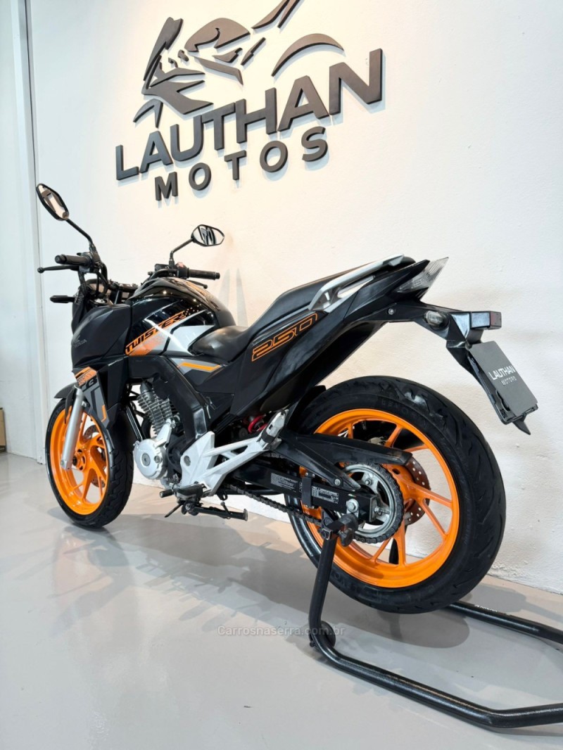 CB 250F TWISTER ABS - 2021 - NOVO HAMBURGO