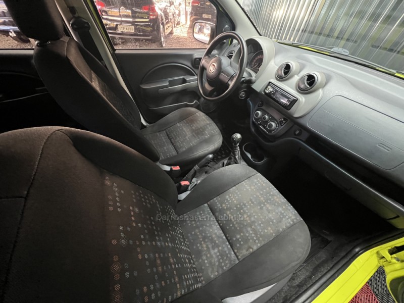 UNO 1.0 VIVACE 8V FLEX 4P MANUAL - 2014 - CAXIAS DO SUL