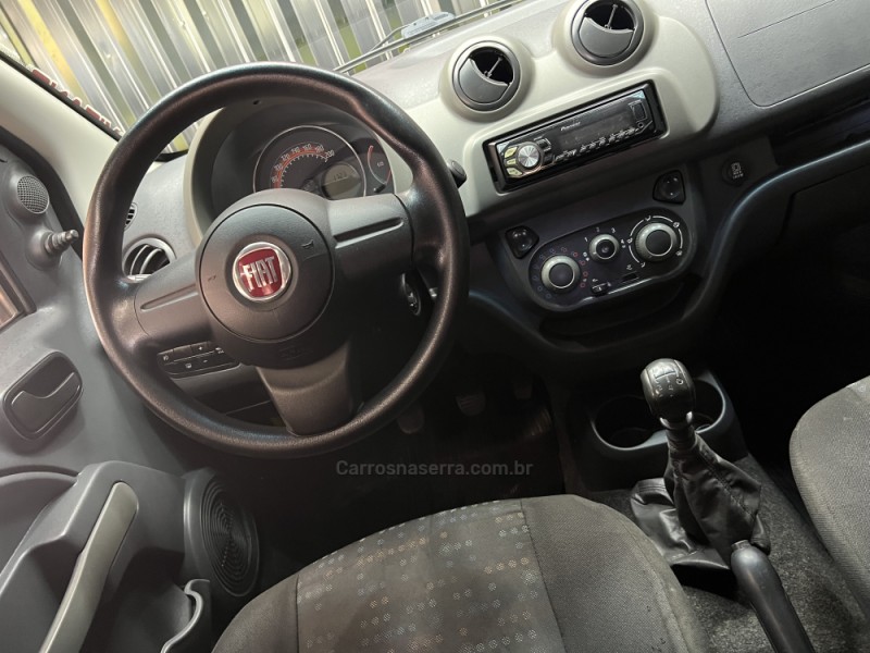 UNO 1.0 VIVACE 8V FLEX 4P MANUAL - 2014 - CAXIAS DO SUL