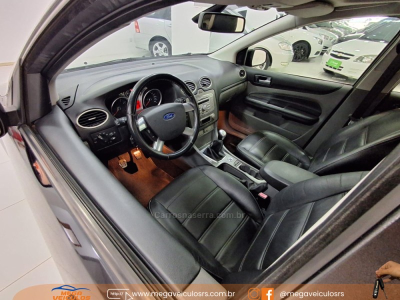 FOCUS 2.0 TITANIUM HATCH 16V FLEX 4P MANUAL - 2012 - BENTO GONçALVES