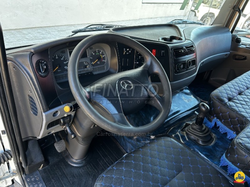 ATEGO 2425 3 EIXOS - 2011 - GARIBALDI