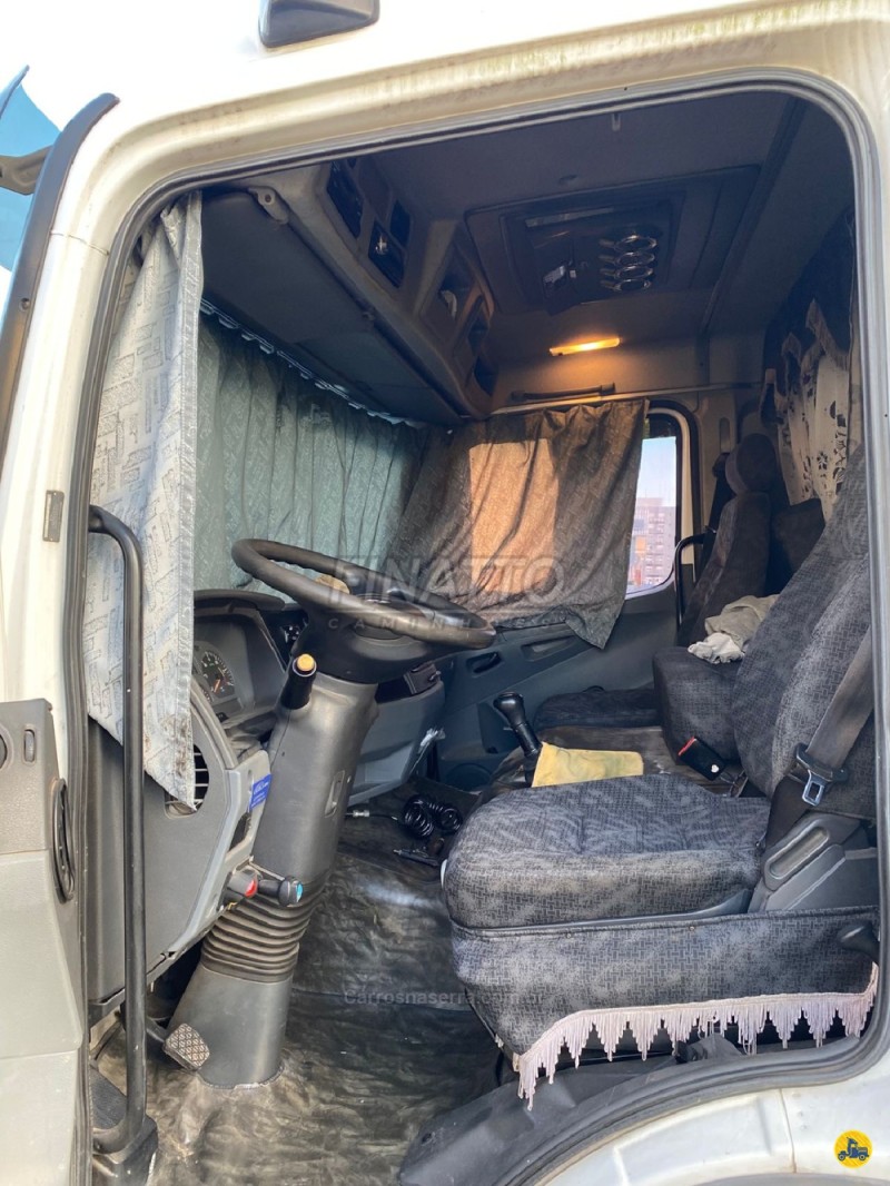 ATEGO 2425 3 EIXOS - 2010 - GARIBALDI