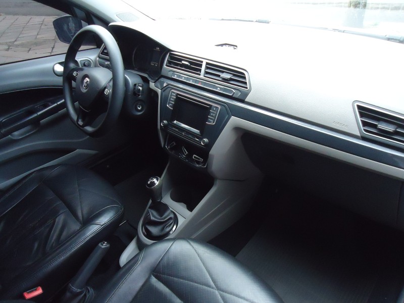 VOYAGE 1.6 MI COMFORTLINE 8V FLEX 4P MANUAL - 2018 - CAXIAS DO SUL