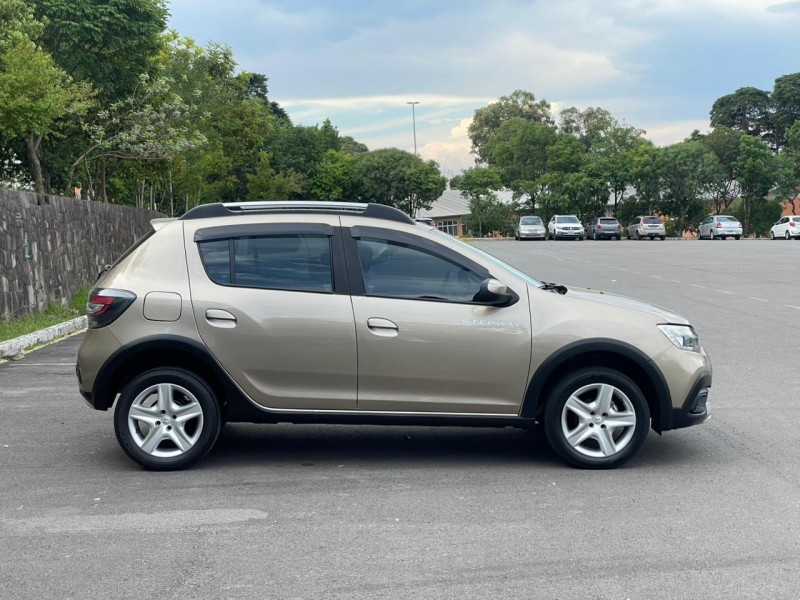 SANDERO 1.6 STEPWAY ZEN 16V FLEX 4P MANUAL - 2022 - CAXIAS DO SUL