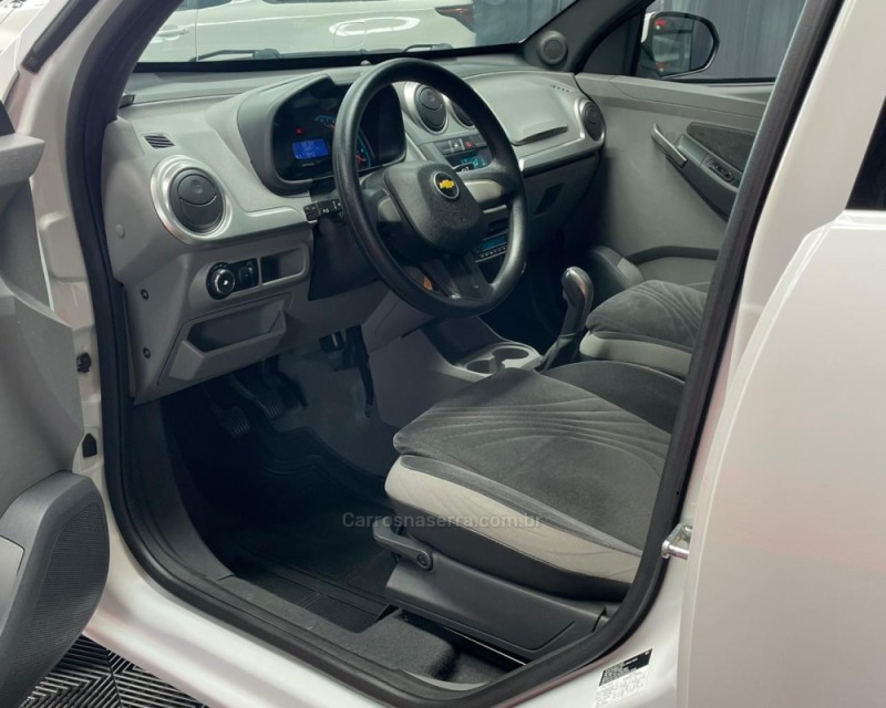 AGILE 1.4 MPFI LTZ 8V FLEX 4P MANUAL - 2011 - VACARIA