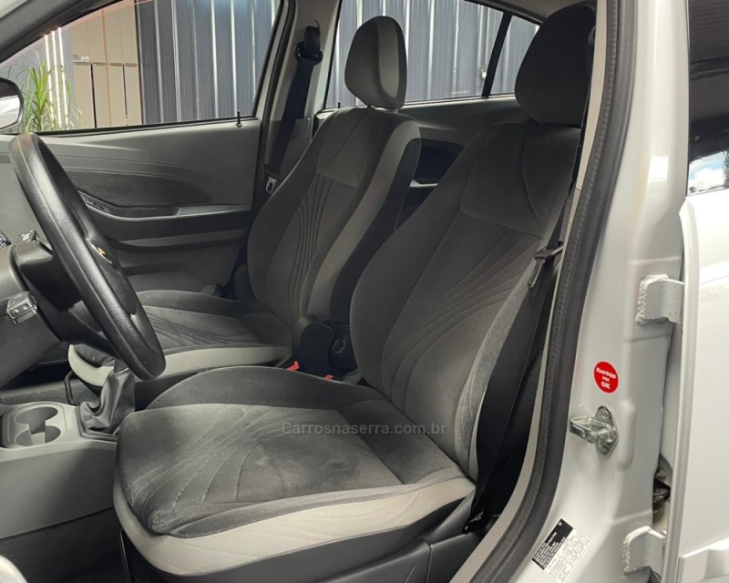 AGILE 1.4 MPFI LTZ 8V FLEX 4P MANUAL - 2011 - VACARIA