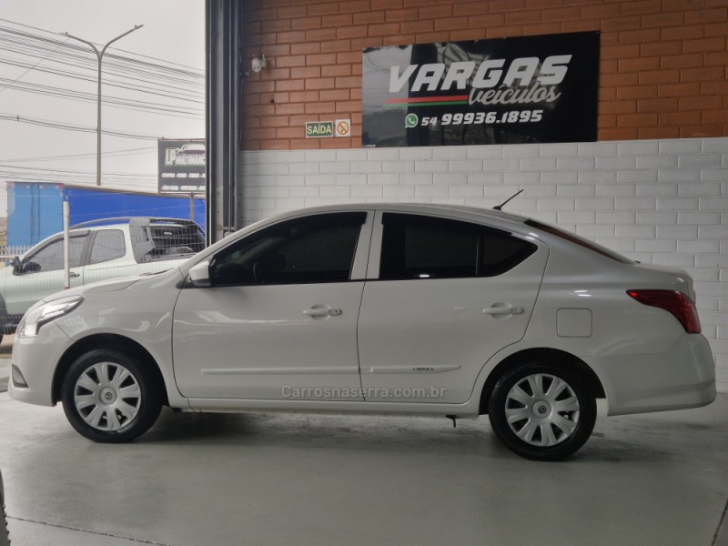 VERSA 1.0 12V FLEX 4P MANUAL - 2016 - CAXIAS DO SUL
