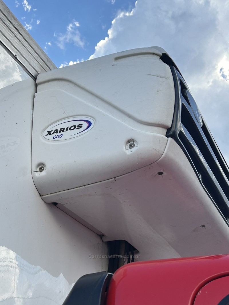 ACCELO 1016 3 EIXOS - 2013 - CAXIAS DO SUL