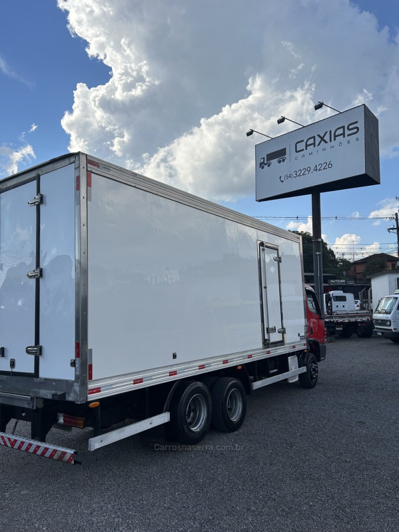 ACCELO 1016 3 EIXOS - 2013 - CAXIAS DO SUL