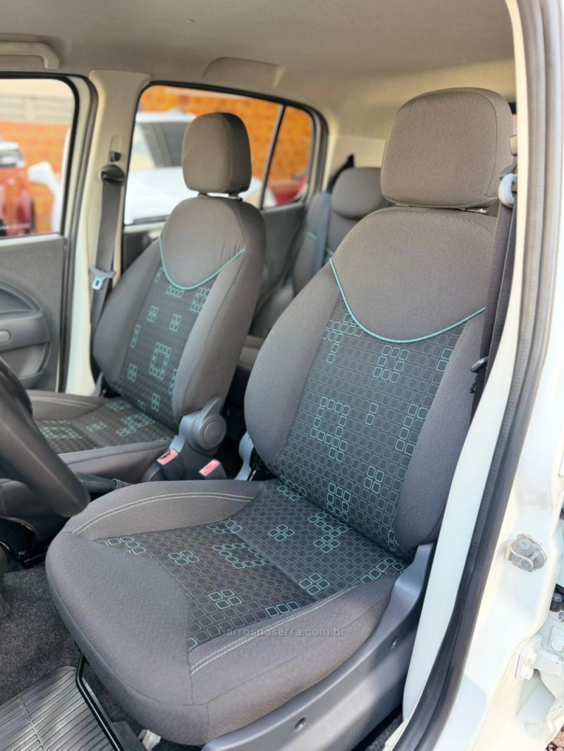 UNO 1.4 EVO ECONOMY 8V FLEX 4P MANUAL - 2014 - LAJEADO